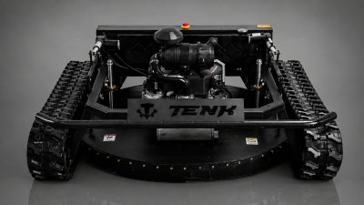Tenk T-110 Maxi Beast robot kosilica - pogled sprijeda