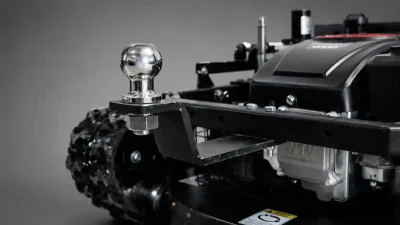 Detalj kuke za vuču na TENK T-BABY robotu