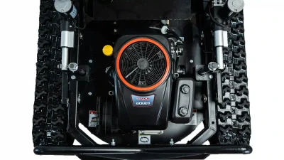 Loncin benzinski motor 452cc na TENK T-BABY robotu