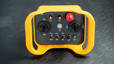 Daljinski upravljač TENK T-BABY robotske kosilice